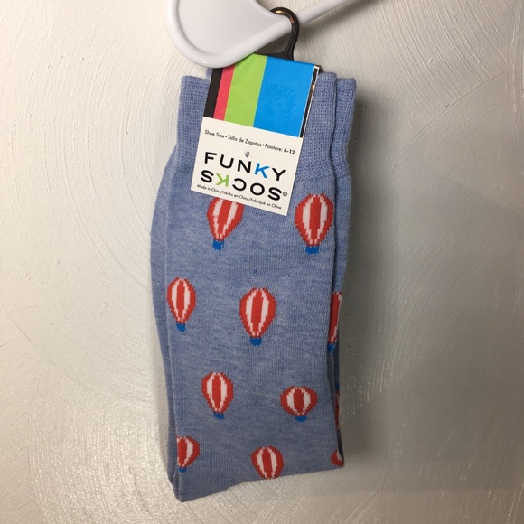NWT Blue Sky Hot Air Balloon Funky socks Size 6-12 - Picture 2 of 3